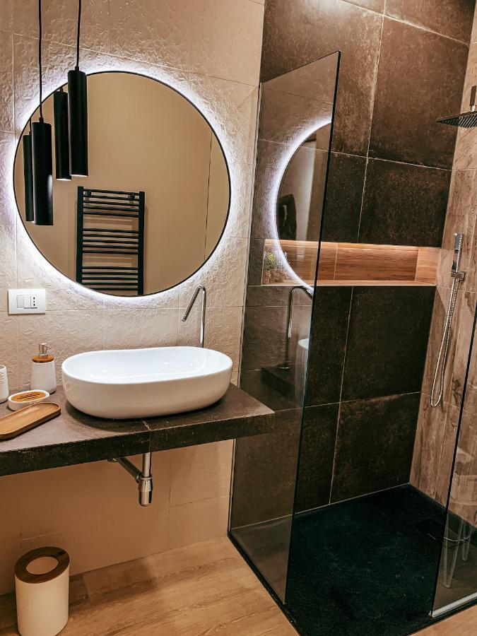 B&B Salus Civico 23 Реджо Емилия Екстериор снимка