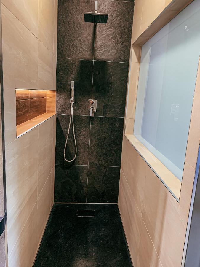 B&B Salus Civico 23 Реджо Емилия Екстериор снимка