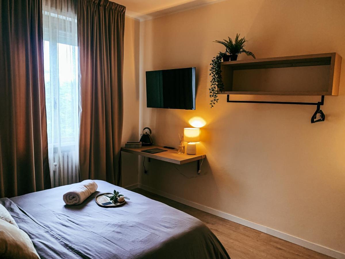 B&B Salus Civico 23 Реджо Емилия Екстериор снимка
