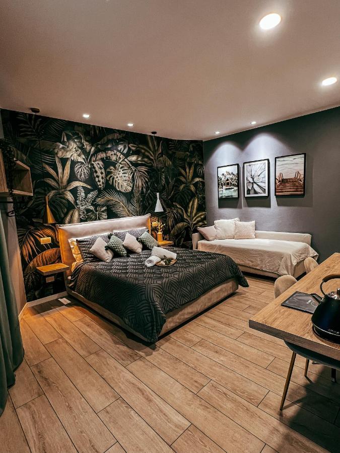 B&B Salus Civico 23 Реджо Емилия Екстериор снимка